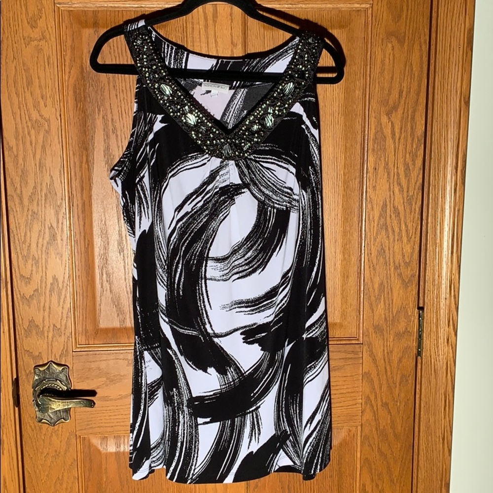 Fashion bug sleeveless blouse